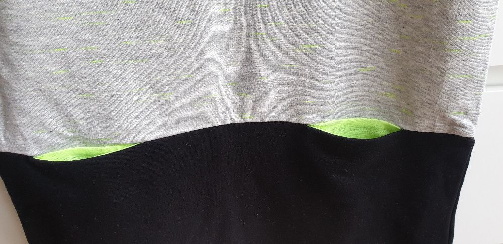 Nowa sukienka Reserved r.134