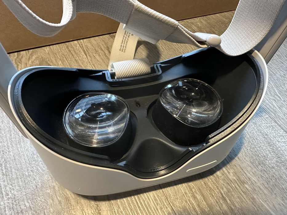 Oculus meta quest 2 256GB jak NOWY