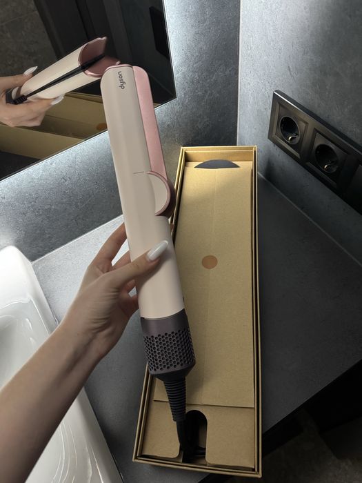 Dyson Airstrait оригинал фен-выпрямитель новый