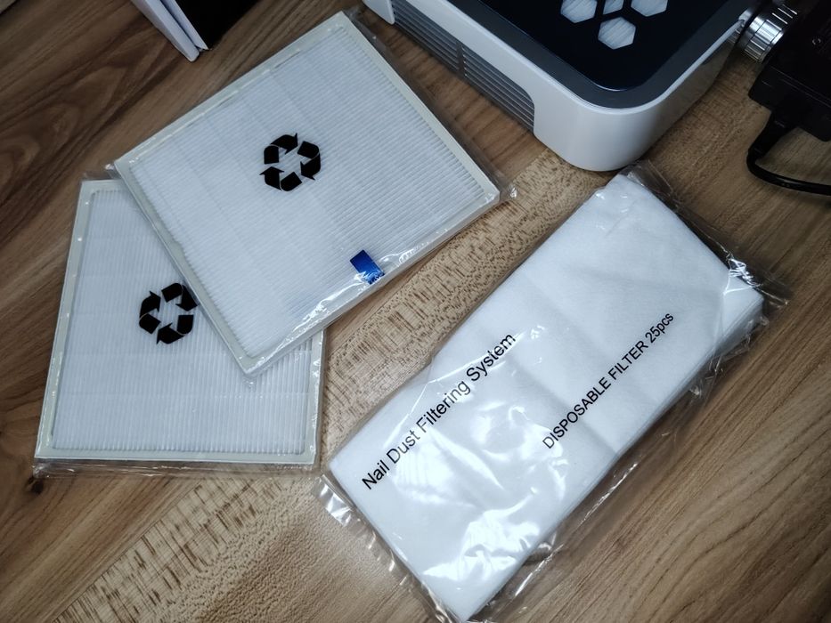 Pochłaniacz pyłu do paznokci / manicure .  Filtry