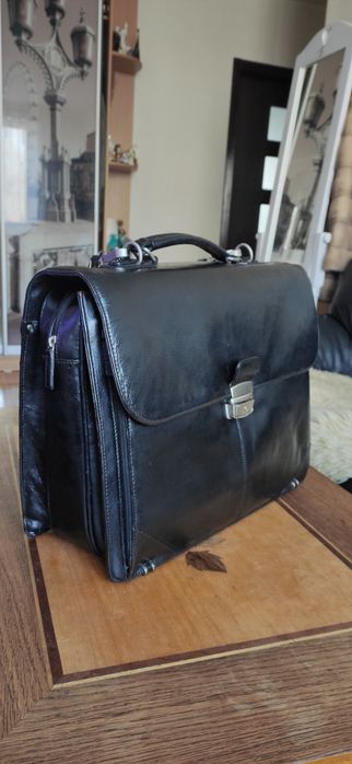 Кожаная сумка Danier,  портфель . Натуральная кожа.