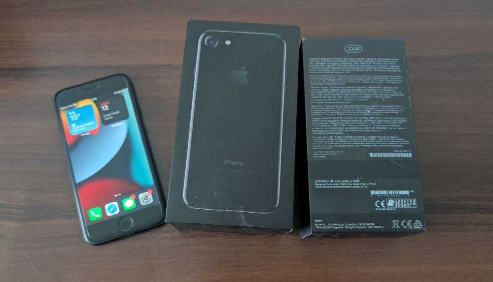 IPhone 7, Jet Black, 32GB