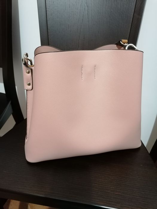 Mala de tiracolo, rosa