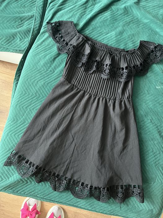 Sukienka czarna elegancka krótka hiszpanka koronka ramiączka