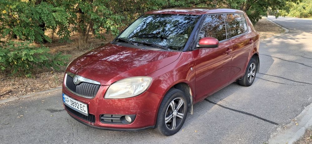автомобіль skoda fabia II