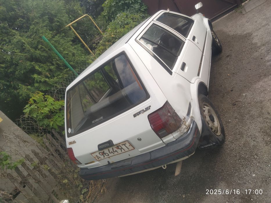 Продам Toyota Starlet