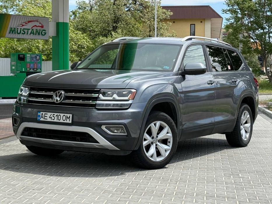 Продам Volkswagen Atlas SE 7 мест
