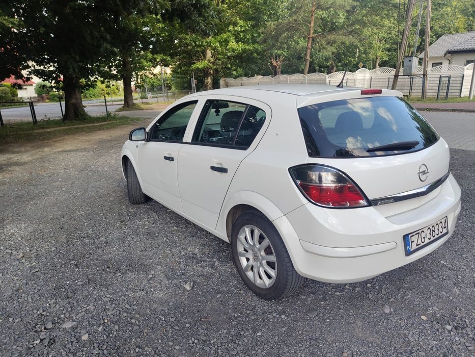 Opel Astra H, rok 2010, 1.4, benzyna