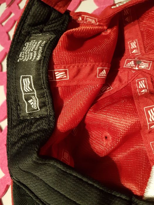 Czapeczka nowa Adidas czerwona, regulowana objętość