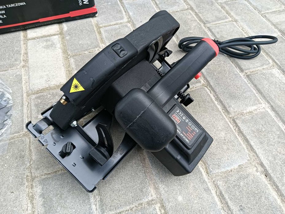 Piła do drewna  2200W  230V ręczna  widia  pilarka