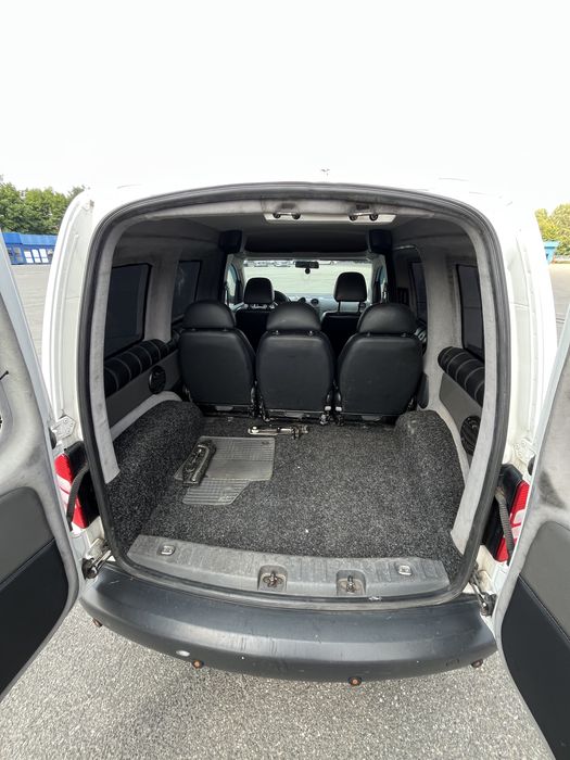 Продам Volkswagen Caddy 1.6TDI 2011