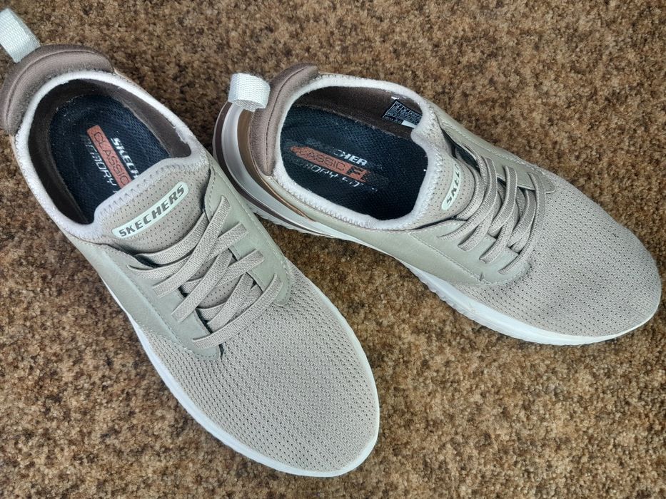 Кросівки оригінал Skechers 42 розмір.