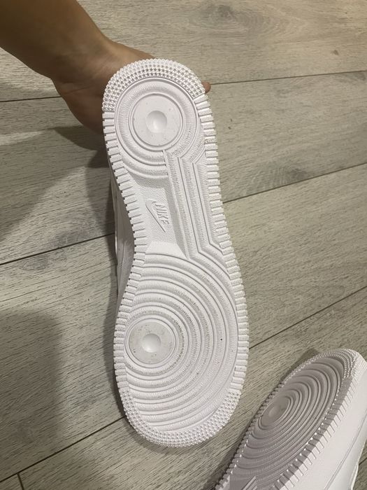 Продам кросовки nike air force 1