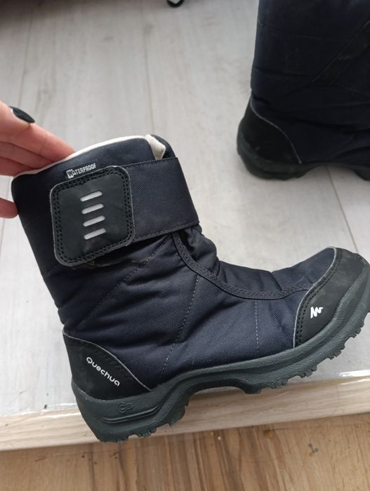 Śniegowce Decathlon czarne długość wkładki 24 cm.