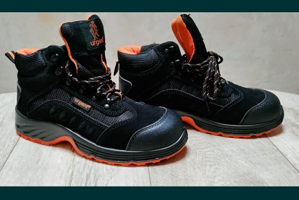 Взуття чоловіче нове