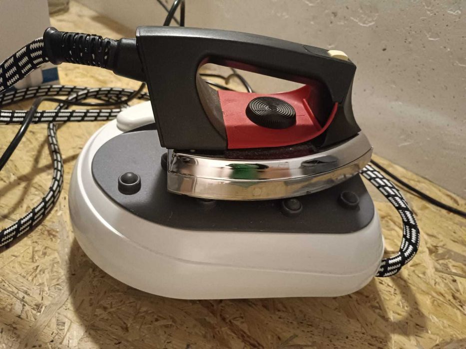 Generator pary / parownica (żelazko) LauraStar PRO