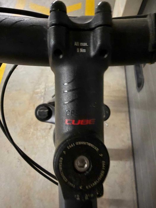 Bicicleta btt cube nova