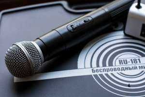 Безпровідний мікрофон RU-181