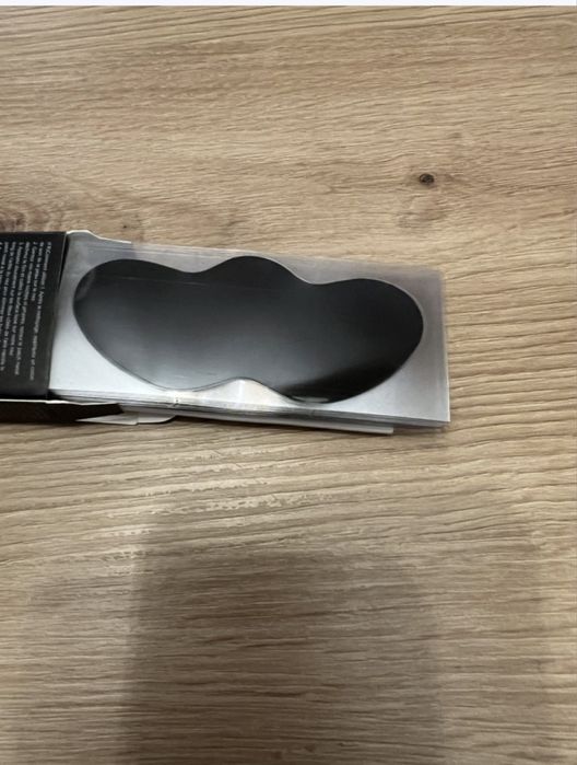 Dwa opalowania plastrow na wagry