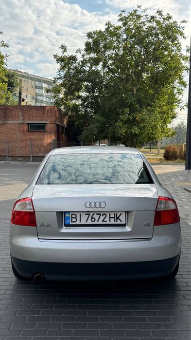 Продам Ауді а4 b6 1.6 бензин