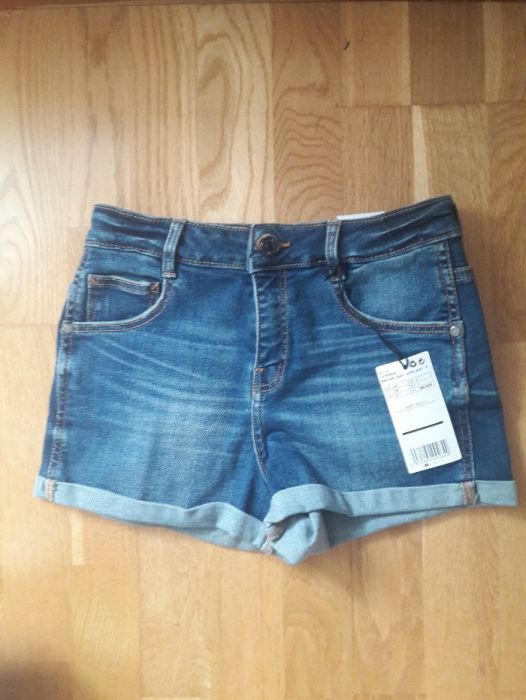 Calções de ganga novos da Mango, nr 34