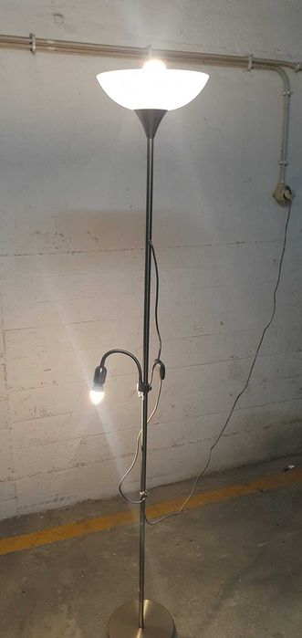 Candeeiro de Pé EGLO Up 2 – Aço, E27, com luz de leitura articulada
