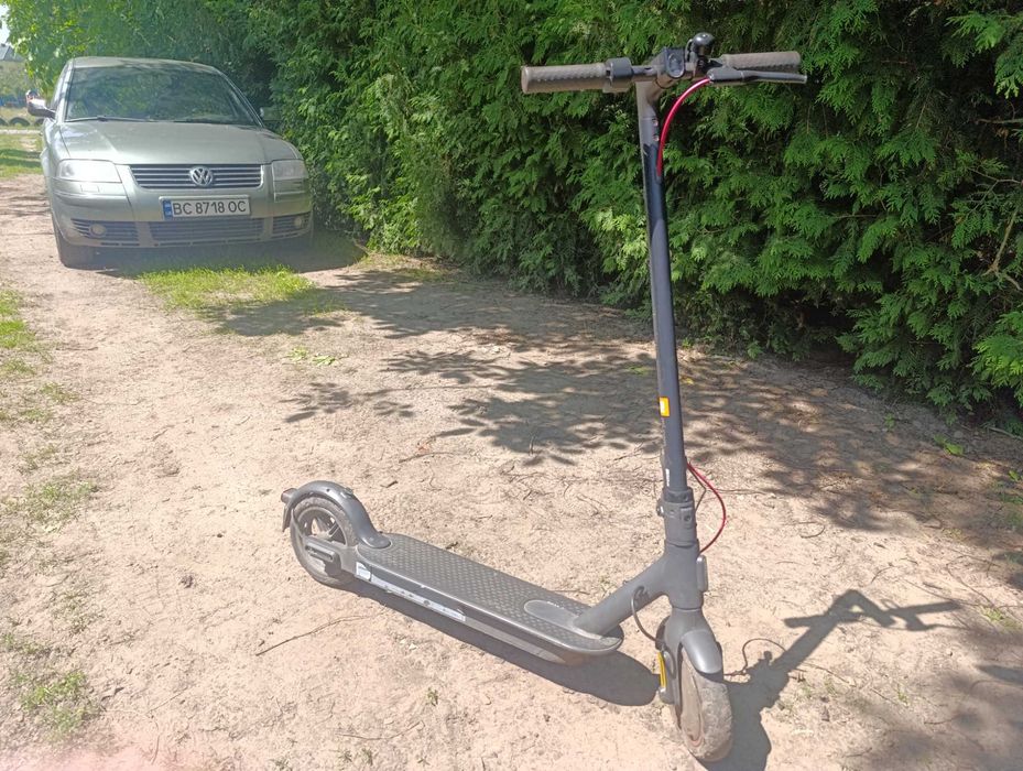 Продам Електросамокат Xiaomi Mi 2 Pro