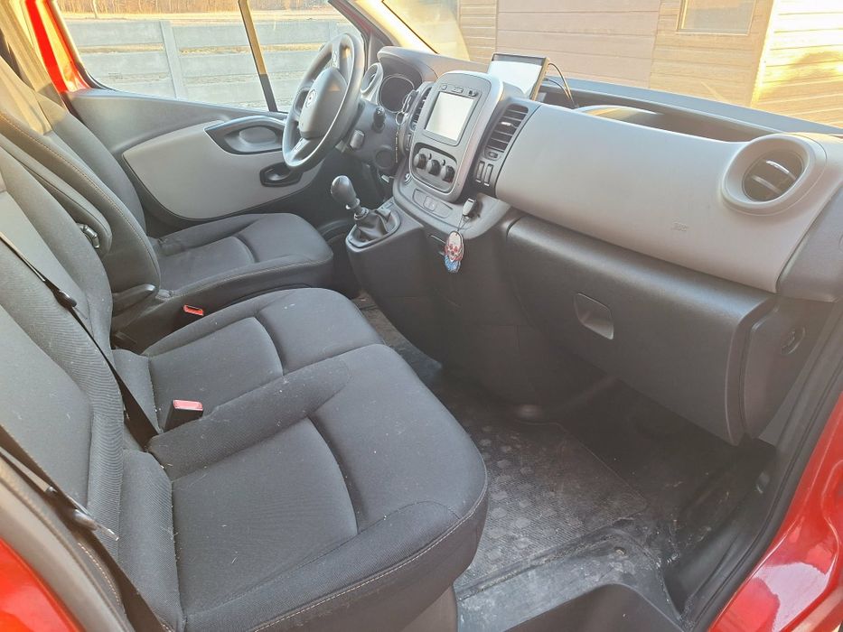 Renault Trafic 1.6 DCi 125 KM 9-osob. Zadbany