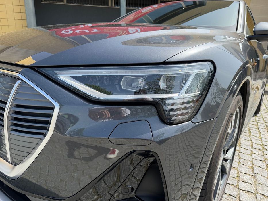 Audi e-tron 55 quattro S line