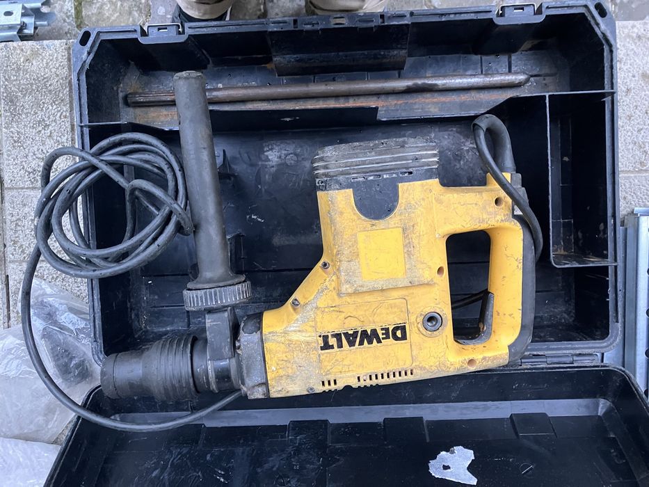 Перфоратор відбійний молоток DeWalt sdsmax