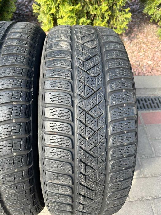 Шини 215/55 R17 94H Pirelli Rotation Winter Sottozero3