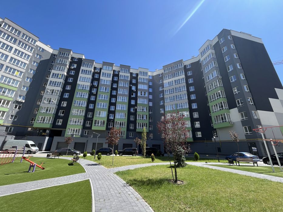 Продається простора 3 кім. ЖК Міленіум. Розтермінування.