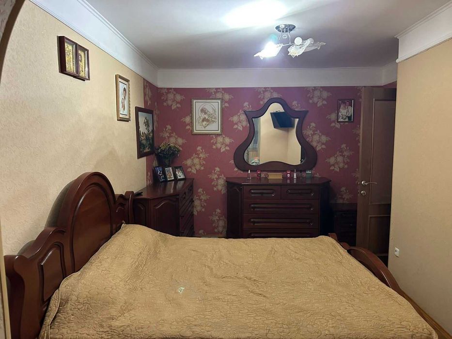 Продам 3к квартиру в с.Десна 3449
