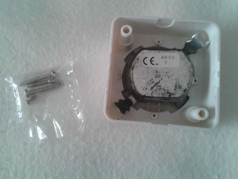 TOMADA externa dupla para ligação cabo coaxial  de TV