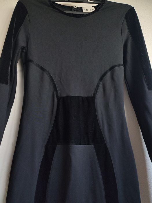 Vestido preto Reiss
