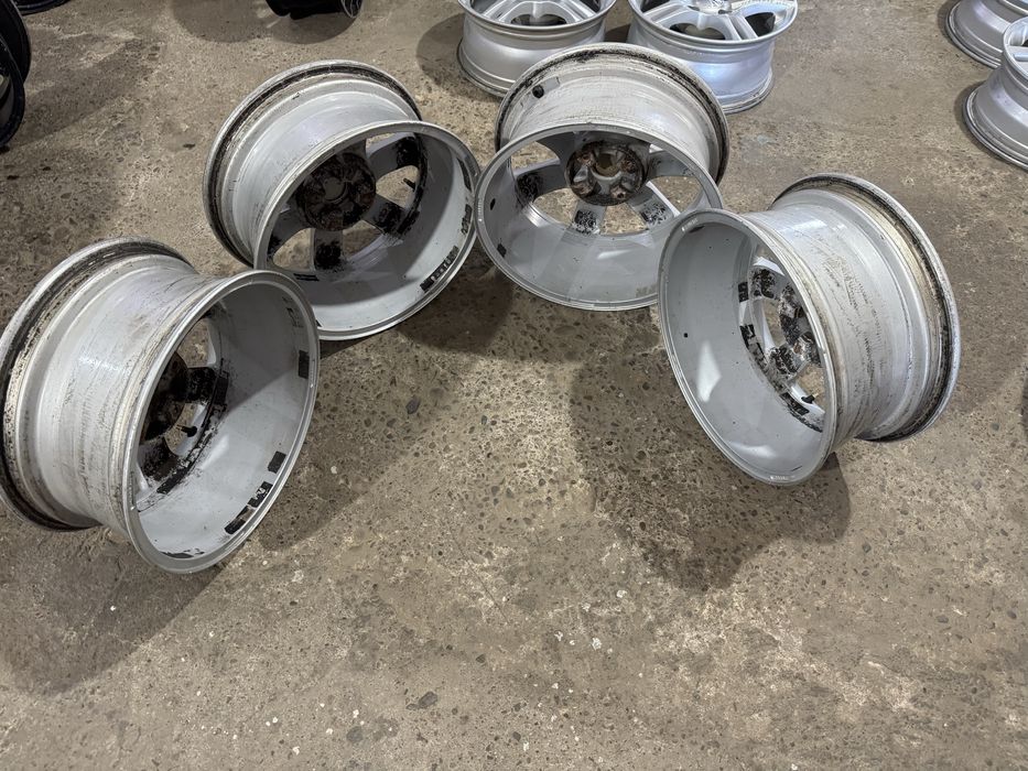Диски  4/108R16 ЕТ32 7J ЦО65.1 Peugeot Partner Citroen Berlingo C4 Picasso 206 207 3007 5008