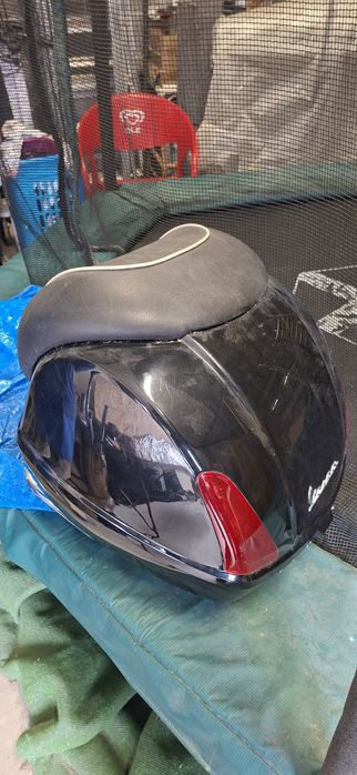 Top case com suporte  Vespa GTS 125cc co fechadura danificada