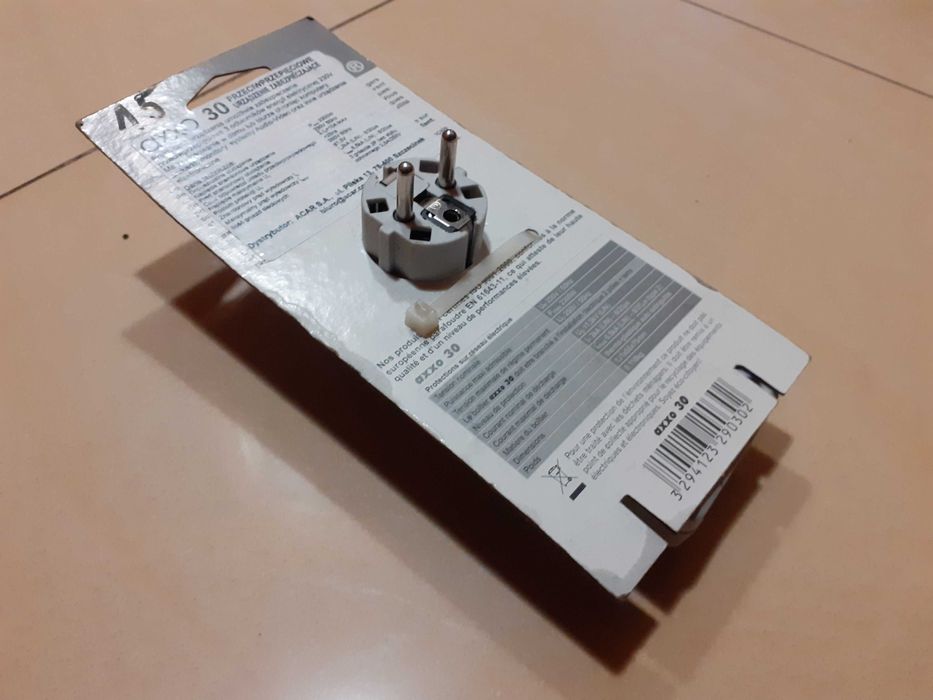 Listwa przepięciowa, zabezpieczenie telewizora(ZŁODZIEJKA ELEKTRYCZNA)