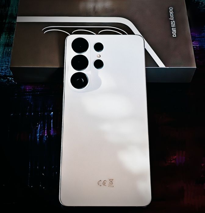Samsung Galaxy S26 Ultra. 12/256gb biały.