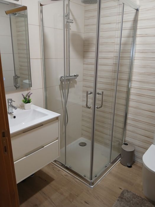 Vende-se T3 moderno no centro de Viseu