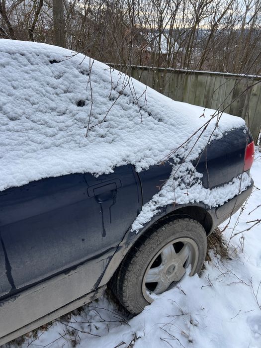 Машина Audi 80 b4 , продаю цілком або на розбір