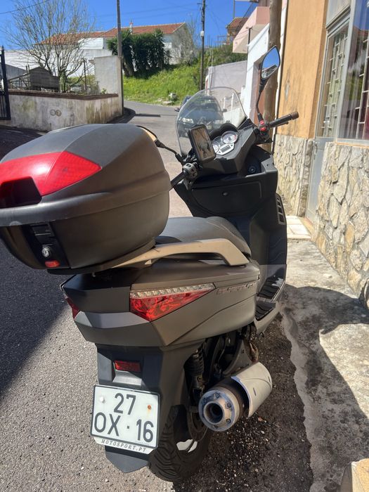 Scooter 125cc em ótimo estado