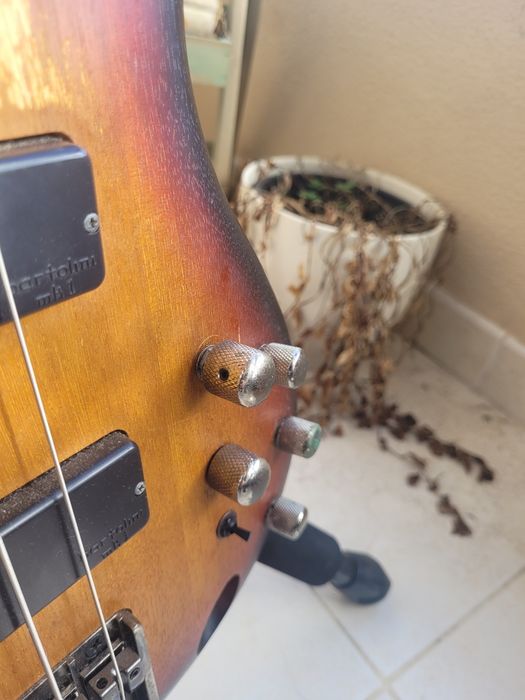 Ibanez SR500 modded