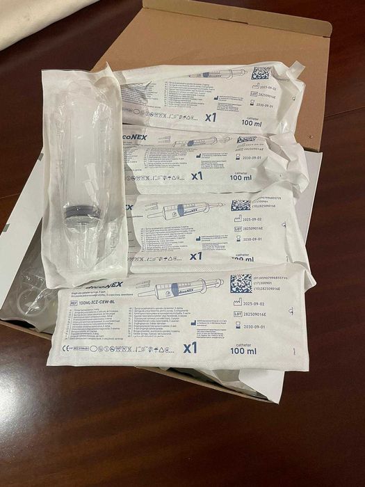 Seringas Alimentação 100ml (Ponta Cateter) - Caixa 25un - Novas