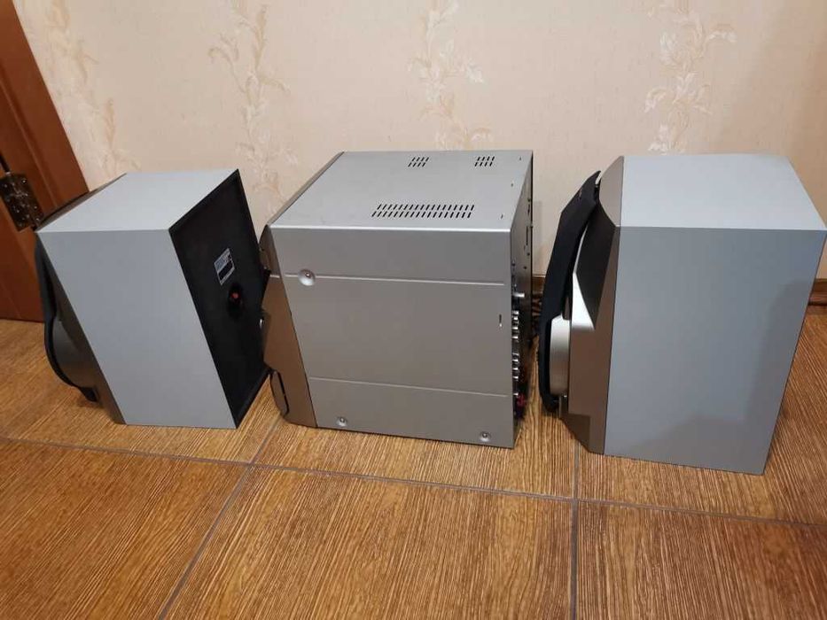 Музыкальный центр усилитель 5.1 Sony CD-RXD10AV