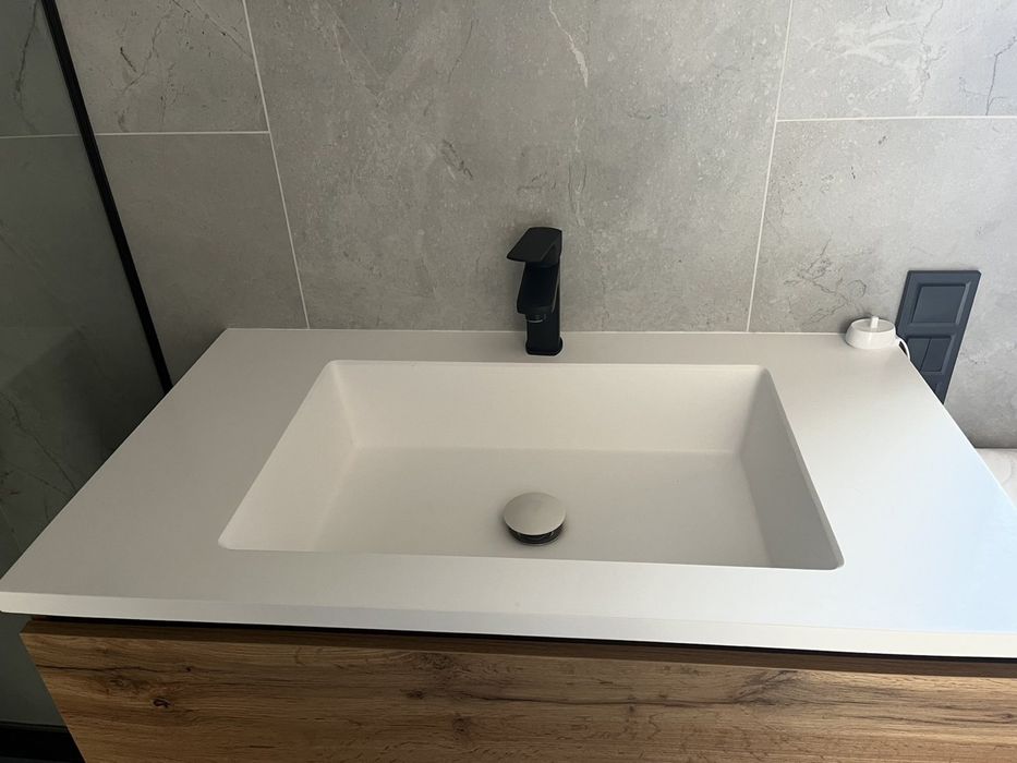 Стільниця.Умивальник.Підвіконня зі штучного каменю