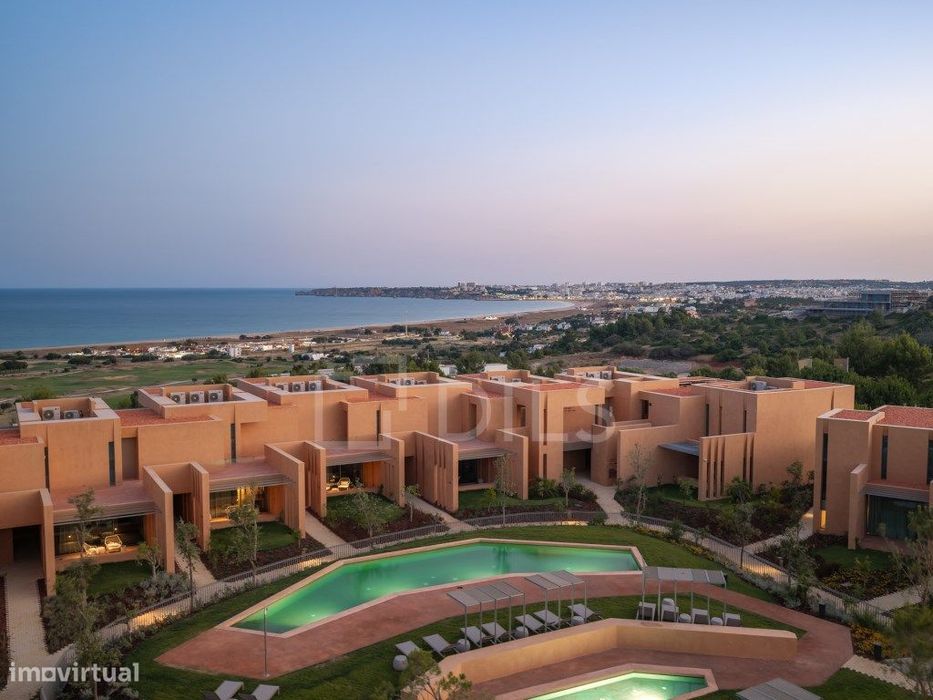 Apartamento T1 com terraço e estacionamento em Palmares