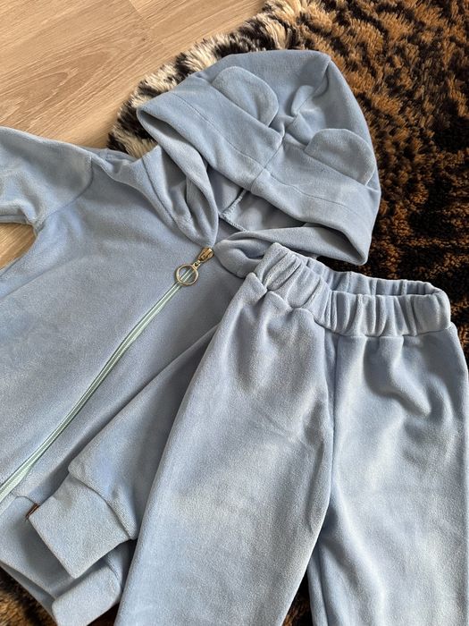 Велюрові костюми