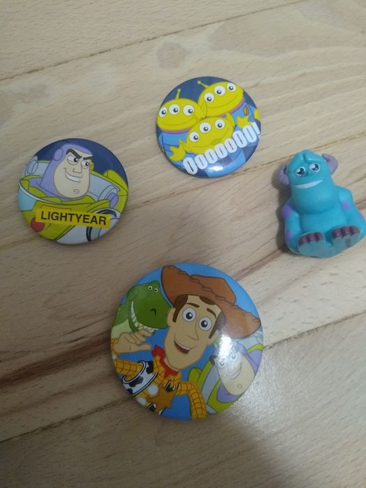 Zestaw przypinek do plecaka lub torby Toy Story Chudy Buzz Astral