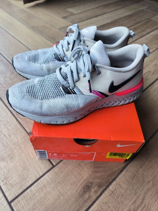 Nike Odyssey React 2 Flyknit PRM 38 37,5